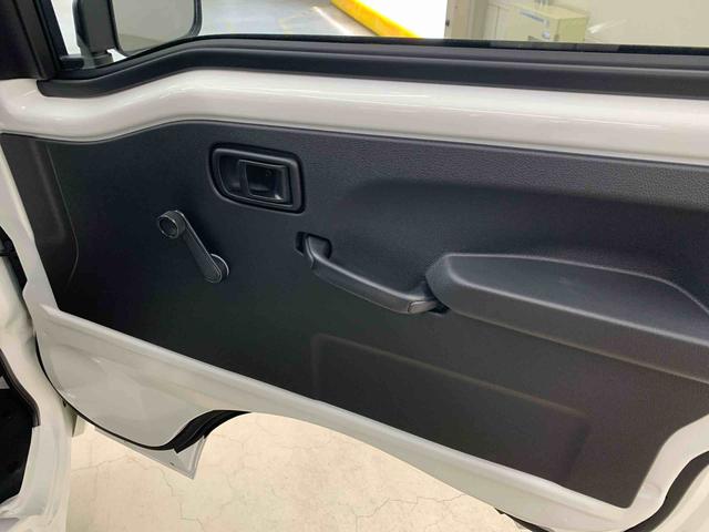 ハイゼットトラックスタンダード 4WDオートライト・オートマチックハイビーム・AMFMラジオ・キーレスエントリー・アイドリングストップ・マニュアルエアコン・スマートアシスト(群馬県)の中古車