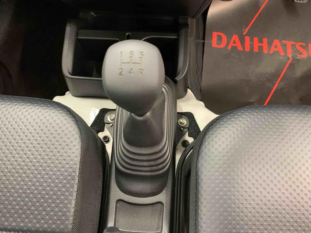 ハイゼットトラックスタンダード　４ＷＤ５速マニュアル・ＡＭ　ＦＭラジオ・スマートアシスト・オートライト・マニュアルエアコン・オートハイビーム・コーナーセンサー（群馬県）の中古車