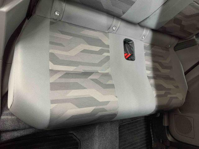 タフトＧ　ダーククロムベンチャー　２ＷＤＬＥＤヘッドライト・オートライト・オートマチックハイビーム・プッシュスタートボタン・アイドリングストップ・シートヒーター・オートエアコン・電動パーキングブレーキ・スマートアシスト（群馬県）の中古車