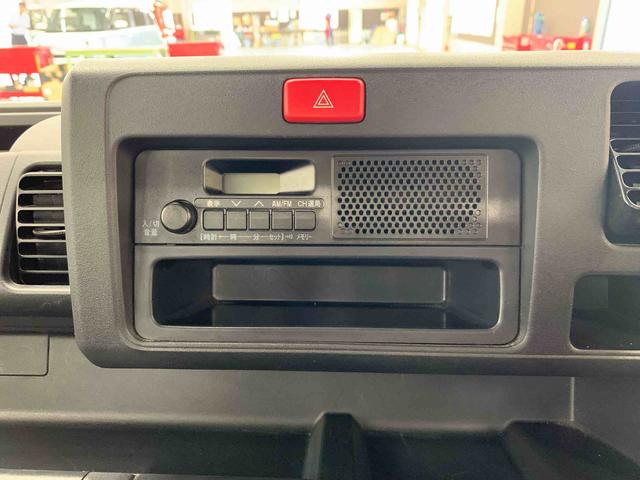 ハイゼットトラックスタンダード　農用スペシャル　４ＷＤ５速ＭＴ　キーレスエントリー　ＡＭＦＭラジオ　マニュアルエアコン　スマートアシスト　ＬＥＤヘッドライト　荷台作業灯（群馬県）の中古車