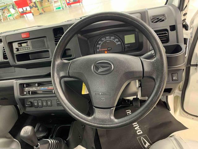 ハイゼットトラックスタンダード　農用スペシャル　４ＷＤ５速ＭＴ　キーレスエントリー　ＡＭＦＭラジオ　マニュアルエアコン　スマートアシスト　ＬＥＤヘッドライト　荷台作業灯（群馬県）の中古車
