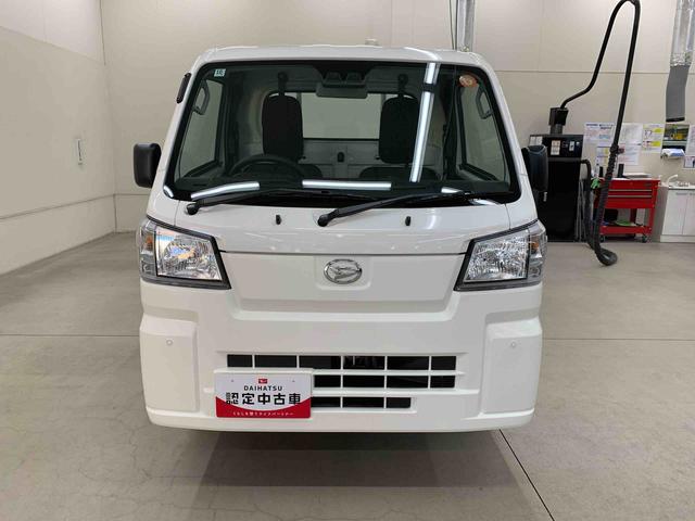 ハイゼットトラックスタンダード 4WDオートライト・オートマチックハイビーム・AMFMラジオ・マニュアルエアコン・キーレスエントリー・アイドリングストップ・スマートアシスト(群馬県)の中古車