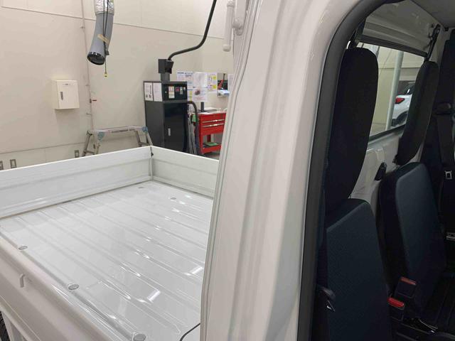 ハイゼットトラックスタンダード 4WDオートライト・オートマチックハイビーム・AMFMラジオ・マニュアルエアコン・キーレスエントリー・アイドリングストップ・スマートアシスト(群馬県)の中古車