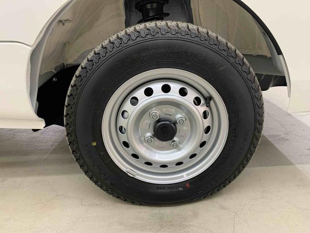 ハイゼットトラックスタンダード 4WDオートライト・オートマチックハイビーム・AMFMラジオ・マニュアルエアコン・キーレスエントリー・アイドリングストップ・スマートアシスト(群馬県)の中古車