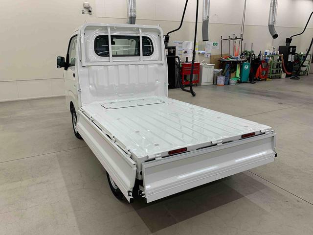 ハイゼットトラックスタンダード 4WDオートライト・オートマチックハイビーム・AMFMラジオ・マニュアルエアコン・キーレスエントリー・アイドリングストップ・スマートアシスト(群馬県)の中古車