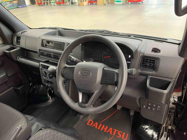 ハイゼットカーゴＤＸ　４ＷＤキーレスエントリー・マニュアルエアコン・スマートアシスト・アイドリングストップ・オートライト・オートマチックハイビーム・ＡＭ，ＦＭラジオ・両側スライドドア（群馬県）の中古車