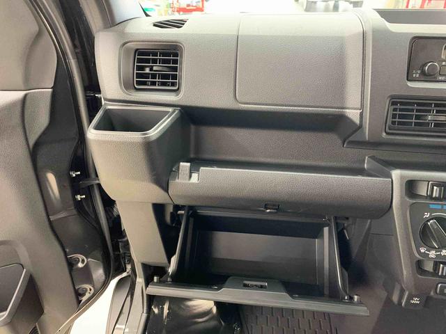 ハイゼットカーゴＤＸ　４ＷＤキーレスエントリー・マニュアルエアコン・スマートアシスト・アイドリングストップ・オートライト・オートマチックハイビーム・ＡＭ，ＦＭラジオ・両側スライドドア（群馬県）の中古車