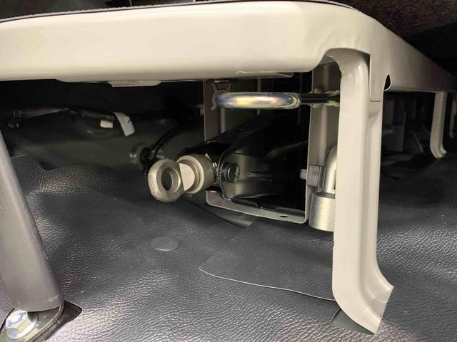 ハイゼットカーゴＤＸ　４ＷＤキーレスエントリー・マニュアルエアコン・スマートアシスト・アイドリングストップ・オートライト・オートマチックハイビーム・ＡＭ，ＦＭラジオ・両側スライドドア（群馬県）の中古車