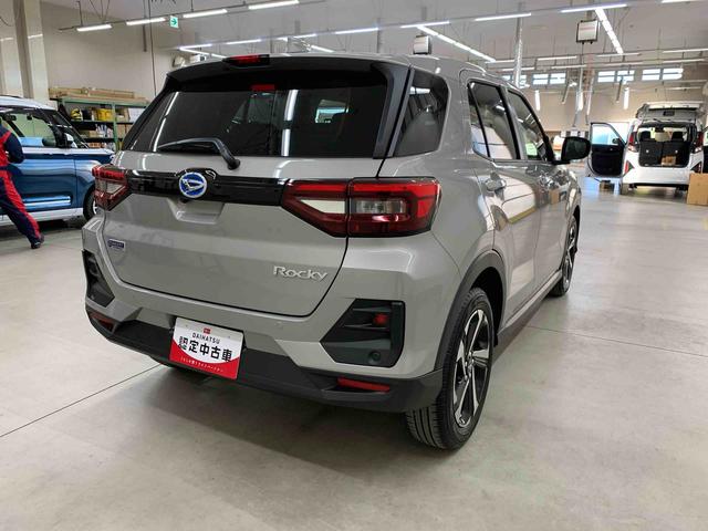 ロッキープレミアムＧ　ＨＥＶ　２ＷＤＬＥＤヘッドライト・オートライト・オートマチックハイビーム・プッシュスタートボタン・アイドリングストップ・シートヒーター・オートエアコン・電動パーキングブレーキ・スマートアシスト（群馬県）の中古車