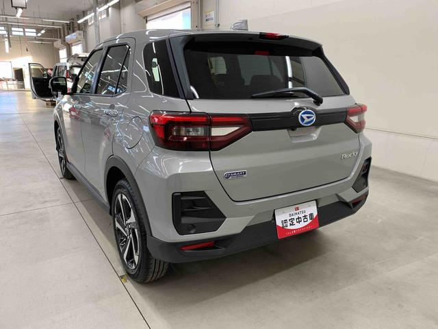 ロッキープレミアムＧ　ＨＥＶ　２ＷＤＬＥＤヘッドライト・オートライト・オートマチックハイビーム・プッシュスタートボタン・アイドリングストップ・シートヒーター・オートエアコン・電動パーキングブレーキ・スマートアシスト（群馬県）の中古車