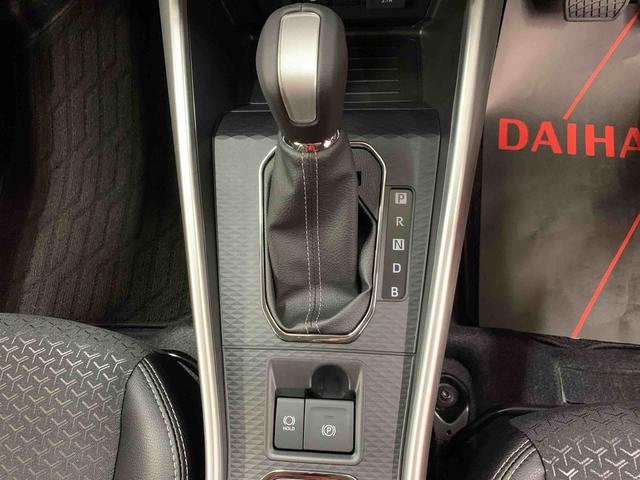 ロッキープレミアムＧ　ＨＥＶ　２ＷＤＬＥＤヘッドライト・オートライト・オートマチックハイビーム・プッシュスタートボタン・アイドリングストップ・シートヒーター・オートエアコン・電動パーキングブレーキ・スマートアシスト（群馬県）の中古車