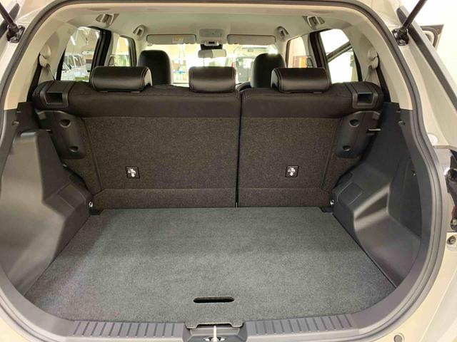 ロッキープレミアムＧ　ＨＥＶ　２ＷＤＬＥＤヘッドライト・オートライト・オートマチックハイビーム・プッシュスタートボタン・アイドリングストップ・シートヒーター・オートエアコン・電動パーキングブレーキ・スマートアシスト（群馬県）の中古車