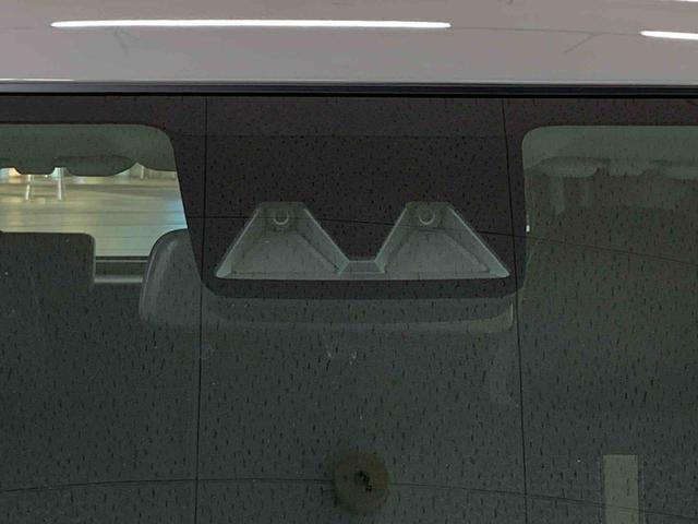 ロッキープレミアムＧ　ＨＥＶ　２ＷＤＬＥＤヘッドライト・オートライト・オートマチックハイビーム・プッシュスタートボタン・アイドリングストップ・シートヒーター・オートエアコン・電動パーキングブレーキ・スマートアシスト（群馬県）の中古車