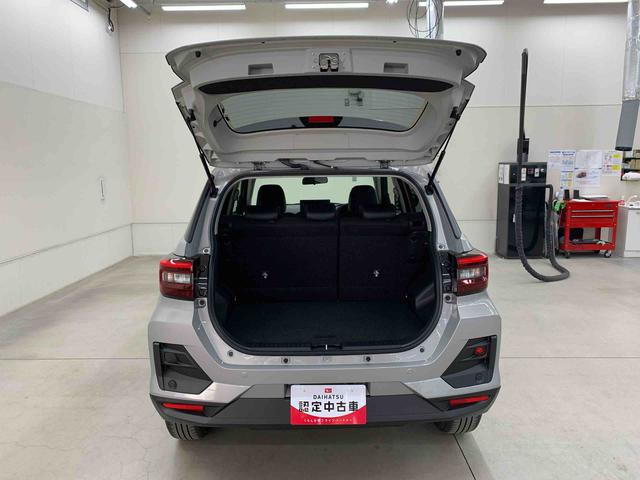 ロッキープレミアムＧ　ＨＥＶ　２ＷＤＬＥＤヘッドライト・オートライト・オートマチックハイビーム・プッシュスタートボタン・アイドリングストップ・シートヒーター・オートエアコン・電動パーキングブレーキ・スマートアシスト（群馬県）の中古車