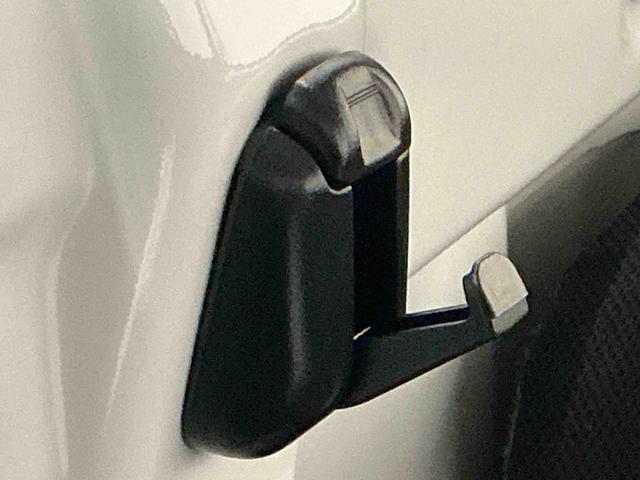 ハイゼットトラックスタンダード 農用スペシャル盗難防止装置 切り替え4WD エアバック パワーステアリング レーンキープアシスト オートハイビーム 横滑り防止 オートライト 衝突被害軽減システム アイドリングストップ(栃木県)の中古車