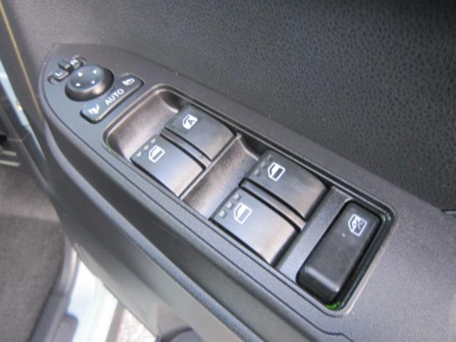 タントファンクロス衝突軽減システム　衝突安全ボディ　アイドリングストップ搭載　両側電動スライドドア　オートライト　ＬＥＤヘッドライト　フォグランプ　運転席助手席シートヒーター　レーンキープアシスト（栃木県）の中古車