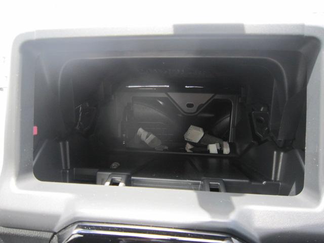 コペンＧＲ　スポーツマニュアル車　ターボエンジン　キーフリーシステム　運転席助手席シートヒーター　オートライト　ＬＥＤヘッドライト　フォグランプ　電動ルーフ開閉　盗難防止システム　衝突安全ボディ（栃木県）の中古車