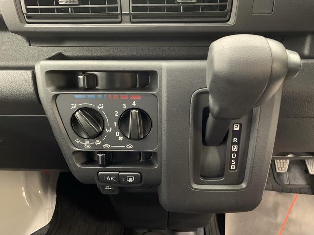 ハイゼットカーゴＤＸ　２ＷＤ２ＷＤ　ＣＶＴ　スマートアシスト　衝突回避支援ブレーキ　オートライト　オートマチックハイビーム　キーレス　オーバーヘッドシェルフ　ユースフルナット　ＡＭ／ＦＭラジオ（群馬県）の中古車