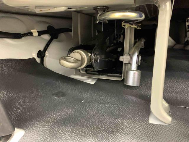 ハイゼットカーゴＤＸ　２ＷＤ２ＷＤ　ＣＶＴ　スマートアシスト　衝突回避支援ブレーキ　オートライト　オートマチックハイビーム　キーレス　オーバーヘッドシェルフ　ユースフルナット　ＡＭ／ＦＭラジオ（群馬県）の中古車