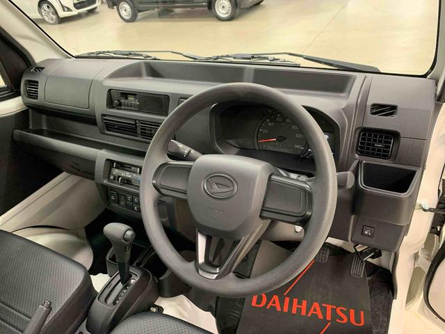 ハイゼットトラックスタンダード　農用スペシャル　４ＷＤ４ＷＤ　ＣＶＴ　オートライト　オートマチックハイビーム　ＡＭＦＭラジオ　キーレスエントリー　アイドリングストップ　スマートアシスト　マニュアルエアコン　大型荷台作業灯（群馬県）の中古車