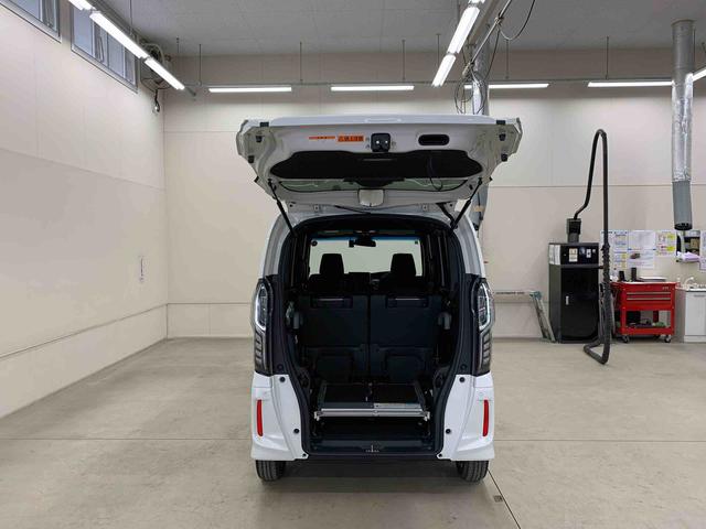 Ｎ−ＢＯＸカスタムＧ・スロープＬホンダセンシング　４ＷＤ車椅子仕様車・福祉車両・両側電動スライドドア・ＬＥＤヘッドライト・ナビ・ドラレコ・バックカメラ・ＥＴＣ・プッシュボタンスタート・オートエアコン・電動格納式ドアミラー・ＵＳＢチャージャー・（群馬県）の中古車