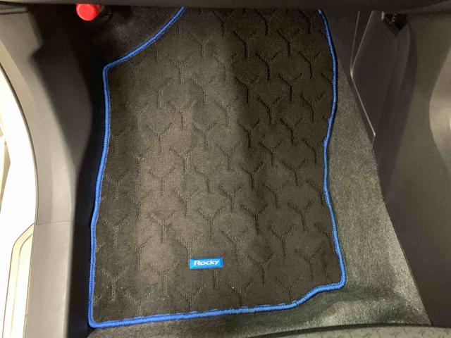 ロッキーX HEVLEDヘッドライト ナビ ドラレコ ETC パノラマモニター プッシュボタンスタート スマートアシスト オートライト オートマチックハイビーム オートエアコン 電動格納式ドアミラー(群馬県)の中古車