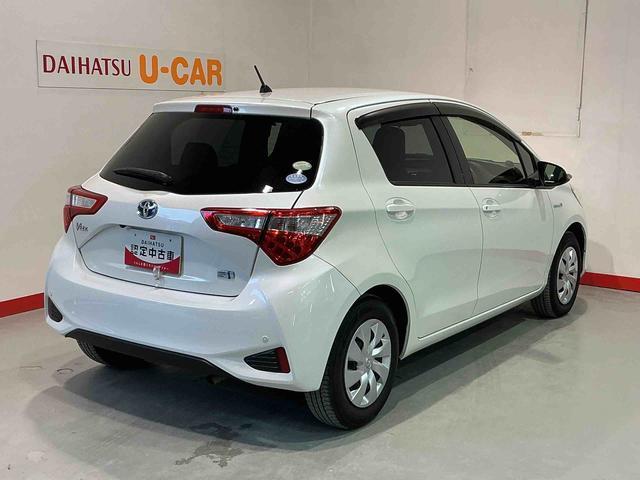 ヴィッツハイブリッドＦナビゲーション　バックカメラ　ＬＥＤヘッドライト　オートライト　スマートキー（栃木県）の中古車