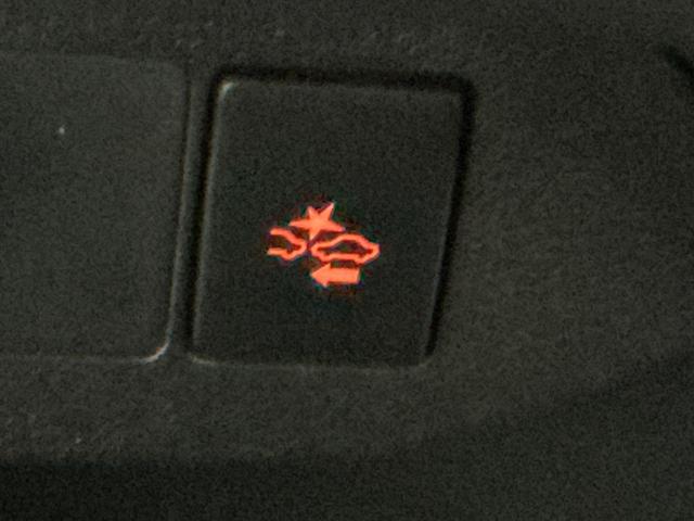 ヴィッツハイブリッドＦナビゲーション　バックカメラ　ＬＥＤヘッドライト　オートライト　スマートキー（栃木県）の中古車