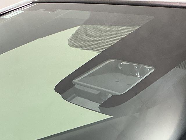 ヴィッツハイブリッドＦナビゲーション　バックカメラ　ＬＥＤヘッドライト　オートライト　スマートキー（栃木県）の中古車