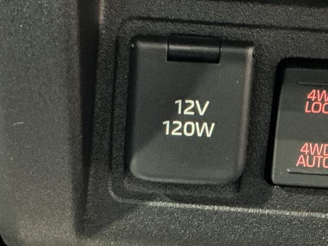 ハイゼットトラックスタンダード 農用スペシャルWエアバッグ 車線逸脱警報 エコアイドル 切替4WD 衝突回避支援ブレーキ機能 パワーステアリング 運転席エアバッグ エアコン ESC オートハイビーム ABS 衝突安全ボディ(栃木県)の中古車