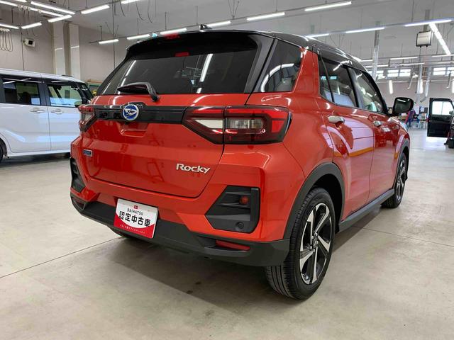 ロッキープレミアムG HEV 2WDLEDヘッドライト・ディスプレイオーディオ・ドライブレコーダー・オートライト・オートマチックハイビーム・プッシュスタートボタン・オートエアコン・電動パーキングブレーキ・スマートアシスト(群馬県)の中古車