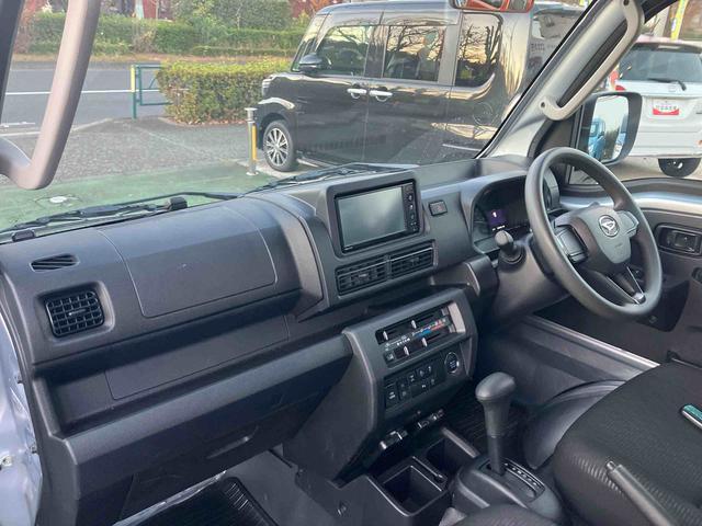 ハイゼットトラックジャンボエクストラ４ＷＤ・純正ナビ・ドラレコ・ＥＴＣ２．０付まごころ保証１年間・走行距離無制限・走行距離１９．４１４ｋｍ・ＬＥＤヘッドライト・フロントフォグランプ・キーフリーキー・荷台灯・パワーウィンドウ・電動格納ミラー・コーナーセンサー（東京都）の中古車