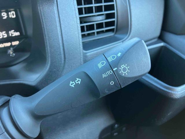 ハイゼットカーゴＤＸ　オートライト・キーレス・衝突回避支援システム搭載まごころ保証１年間・走行距離無制限付・走行距離８５１５ｋｍ・両側スライドドア・キーレスキー・オートライト・パワーウィンドウ・マニュアルエアコン・衝突回避支援システム（東京都）の中古車