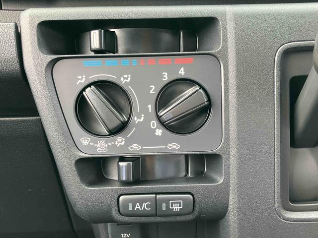 ハイゼットカーゴクルーズターボ　ＬＥＤヘッドライト　ＬＥＤフォグランプＬＥＤルームランプ　ＬＥＤ荷室ランプ　カーペットマット　オーディオレス　キーフリーキー２個　フロントパワーウインドー　リヤスモークガラス　リヤシートヘッドレスト付き　リヤシート左右分割格納　電格ミラー（東京都）の中古車