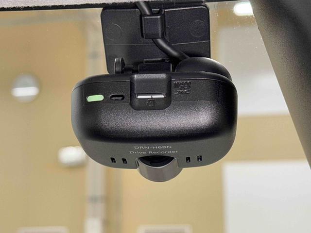ムーヴキャンバスＧメイクアップリミテッド　ＳＡIII　純正８インチナビ前後ナビ連動ドライブレコーダー　パノラマモニター　ＬＥＤヘッドライト　ＬＥＤフォグランプ　左右パワースライドドア　キーフリーキー２個　１４インチホイルキャップ（東京都）の中古車