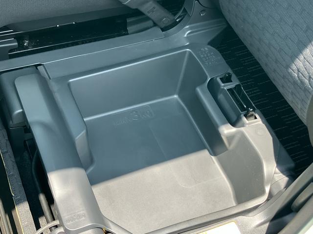 ピクシスメガＸ　ＳＡ　トヨタ純正７インチナビ　ＴＶキット　バックカメラ保証　まごころ保証　１年間・走行距離無制限付き　ＬＥＤヘッドライト　オートライト　ハロゲンフォグランプ　左側パワースライドドア　社外ドラレコ　１４インチアルミホイール　セキュリティー　コーナーセンサー（東京都）の中古車