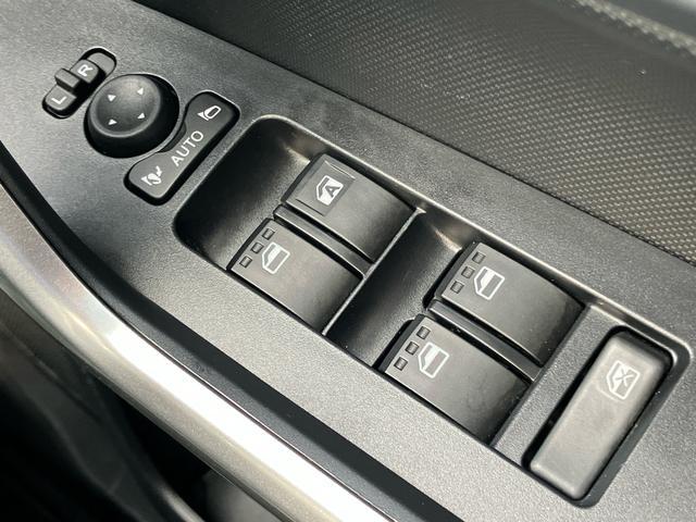 ロッキープレミアムＧ　ＨＥＶ　純正ナビ　ＥＴＣ　ドライブレコーダー保証　新車保証・まごころ保証　１年間・走行距離無制限付き　純正ナビ　ＥＴＣ車載器　ドライブレコーダー　アダプティブクルーズコントロール　ＬＥＤヘッドランプ　前席シートヒーター　キーフリーシステム（東京都）の中古車