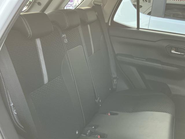 ロッキープレミアムＧ　ＨＥＶ　純正ナビ　ＥＴＣ　ドライブレコーダー保証　新車保証・まごころ保証　１年間・走行距離無制限付き　純正ナビ　ＥＴＣ車載器　ドライブレコーダー　アダプティブクルーズコントロール　ＬＥＤヘッドランプ　前席シートヒーター　キーフリーシステム（東京都）の中古車