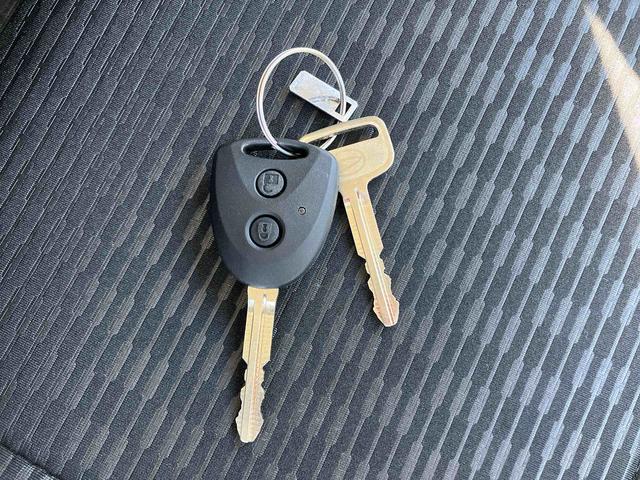 ハイゼットカーゴＤＸ　登録済み未使用車保証　新車保証・まごころ保証　１年間・走行距離無制限付き（東京都）の中古車