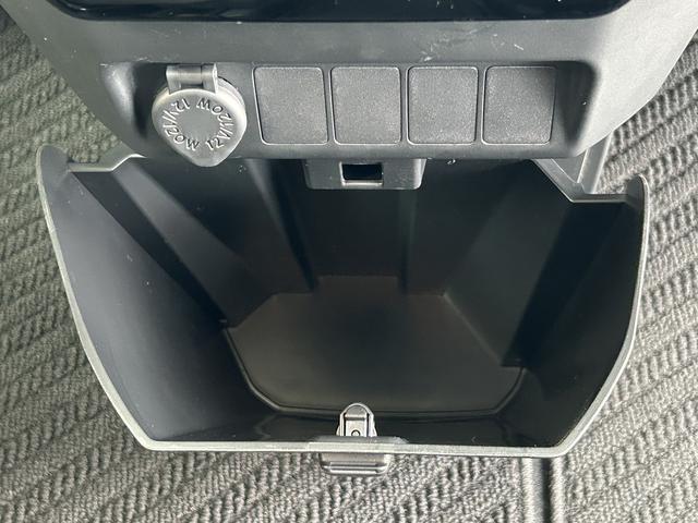 トールカスタムG 9インチディスプレイオーディオ パノラマモニター保証 新車保証・まごころ保証 1年間・走行距離無制限付き・9インチディスプレイオーディオ装備・パノラマカメラ装備・LEDヘッドライト装備(東京都)の中古車