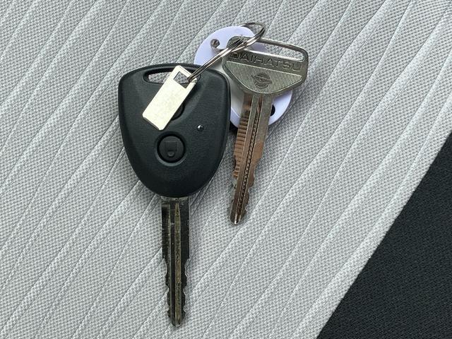 ミライースX SAIIIワイドBluetooth/USBチューナー装備保証 新車保証・まごころ保証 1年間・走行距離無制限付き・ワイドBluetooth/USBチューナー装備・LEDヘッドライト装備(東京都)の中古車