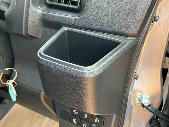 ハイゼットカーゴDX 届け出済み未使用車保証 新車保証・まごころ保証 1年間・走行距離無制限付き・届け出済み未使用車・両ドアスライド・スマートアシスト装備(東京都)の中古車