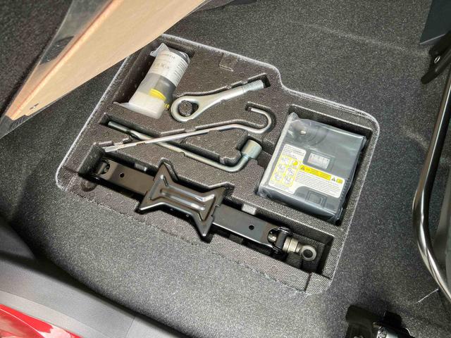 トールカスタムＧ　９インチディスプレイオーディオ　パノラマモニター保証　新車保証・まごころ保証　１年間・走行距離無制限付き・９インチディスプレイオーディオ装備・ＬＥＤヘッドライト装備・パノラマカメラ装備（東京都）の中古車