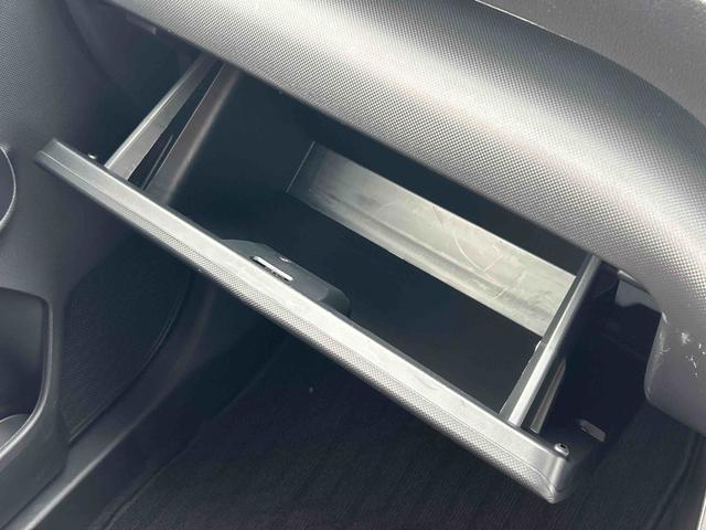 ロッキーX HEV 9インチディスプレイオーディオ装備保証 新車保証・まごころ保証 1年間・走行距離無制限付き・9インチディスプレイオーディオ装備・LEDヘッドライト装備・シートヒーター装備(東京都)の中古車