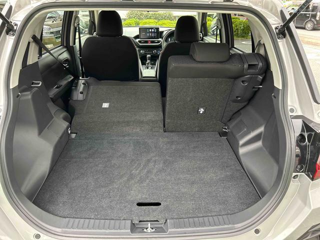 ロッキーX HEV 9インチディスプレイオーディオ装備保証 新車保証・まごころ保証 1年間・走行距離無制限付き・9インチディスプレイオーディオ装備・LEDヘッドライト装備・シートヒーター装備(東京都)の中古車