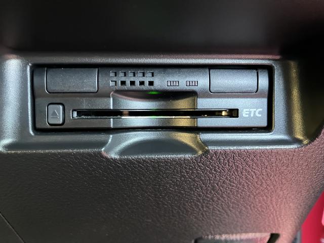 ヴィッツジュエラ　７インチナビ　ワンセグ　バックカメラ　ＥＴＣ保証１年間・距離無制限付き　電動格納ミラー　パワーウィンドウ　スマートキー　運転席シートリフト　５人乗り　衝突回避支援ブレーキ（東京都）の中古車