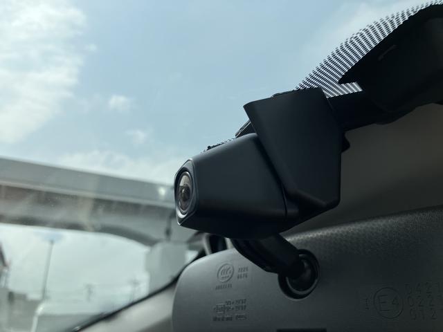 ＸＶ１．６ｉ−Ｌ　アイサイト　ナビ　バックカメラ　ＥＴＣ２．０保証１年間・距離無制限付き　リヤコーナーセンサー　パドルシフト　ステアリングスイッチ　アイドリングストップ　Ｂｌｕｅｔｏｏｔｈオーディオ　オートブレーキホールド機能　スマートキー　ＤＶＤ再生　ＣＤ再生（東京都）の中古車