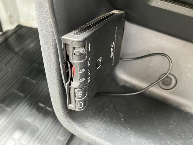 ＮＴ１００クリッパートラックＤＸ　ポータブルナビ　ＥＴＣ　ＣＤ　ワンセグ　ＵＳＢ入力端子保証１年間・距離無制限付き　マニュアルエアコン　エアバック　パワーステアリング　最大積載量３５０Ｋｇ（東京都）の中古車