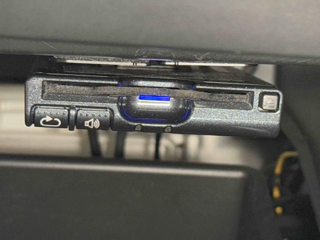 ＢＲＺＳ　ＨＤＤナビ　ＥＴＣ　Ｂｌｕｅｔｏｏｔｈオーディオ保証１年間・距離無制限付き　フルセグ　ＤＶＤ再生　ＣＤ再生　ＦＭ／ＡＭラジオ　オートエアコン　オートライト　ＨＩＤヘッドライト　シートヒーター　バックフォグ　電動格納ミラー　パワーウィンドウ　６速ＭＴ（東京都）の中古車