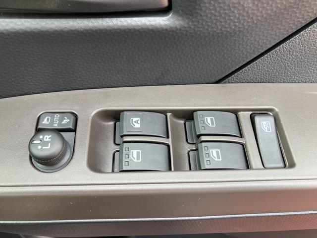 トールＸ　ＣＤ　キーフリー　バックカメラ対応　オートライト保証１年間・距離無制限付き　ＦＭ／ＡＭラジオ　パワーウィンドウ　タイヤパンク修理キット　衝突回避支援システム　前後コーナーセンサー　誤発進抑制制御機能（東京都）の中古車